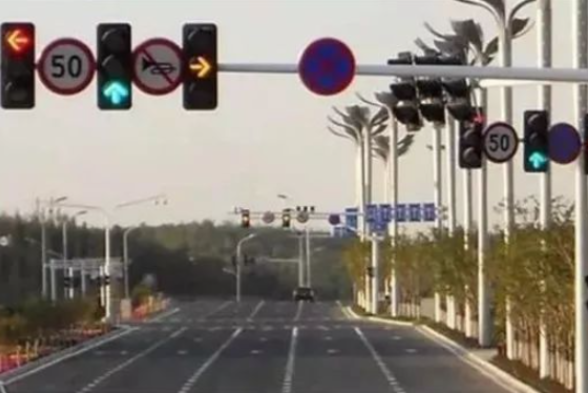 交通红绿灯信号.png 交通红绿灯信号.png