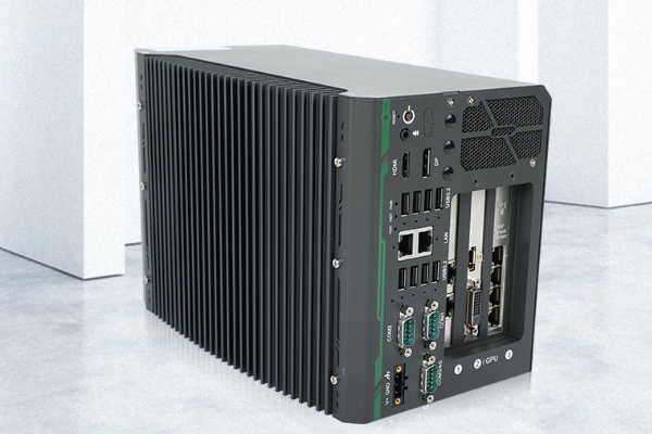 星亿嵌入式工控机.png 星亿嵌入式工控机.png