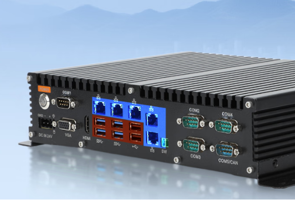 星亿嵌入式工控主机端口.png 星亿嵌入式工控主机端口.png