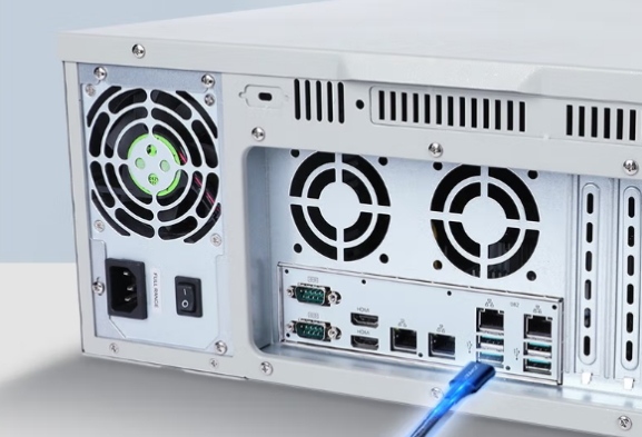 工控机端口.png 工控机端口.png